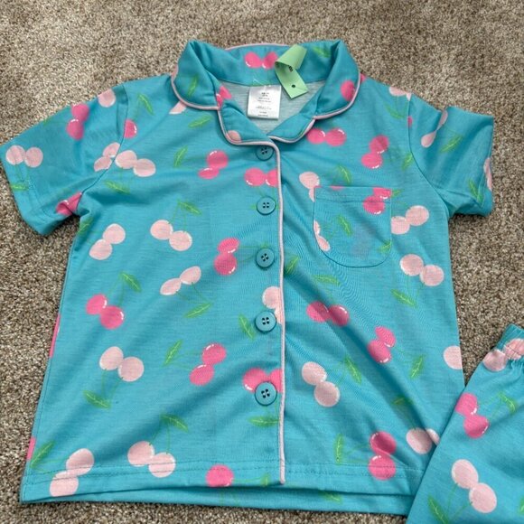 Girls summer pyjamas Shorts and T-Shirt Blue & Cherries Size XS (4-5y) NWT - Picture 3 of 6